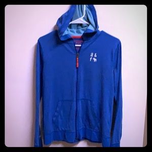 Great condition light weight long sleeve tee!